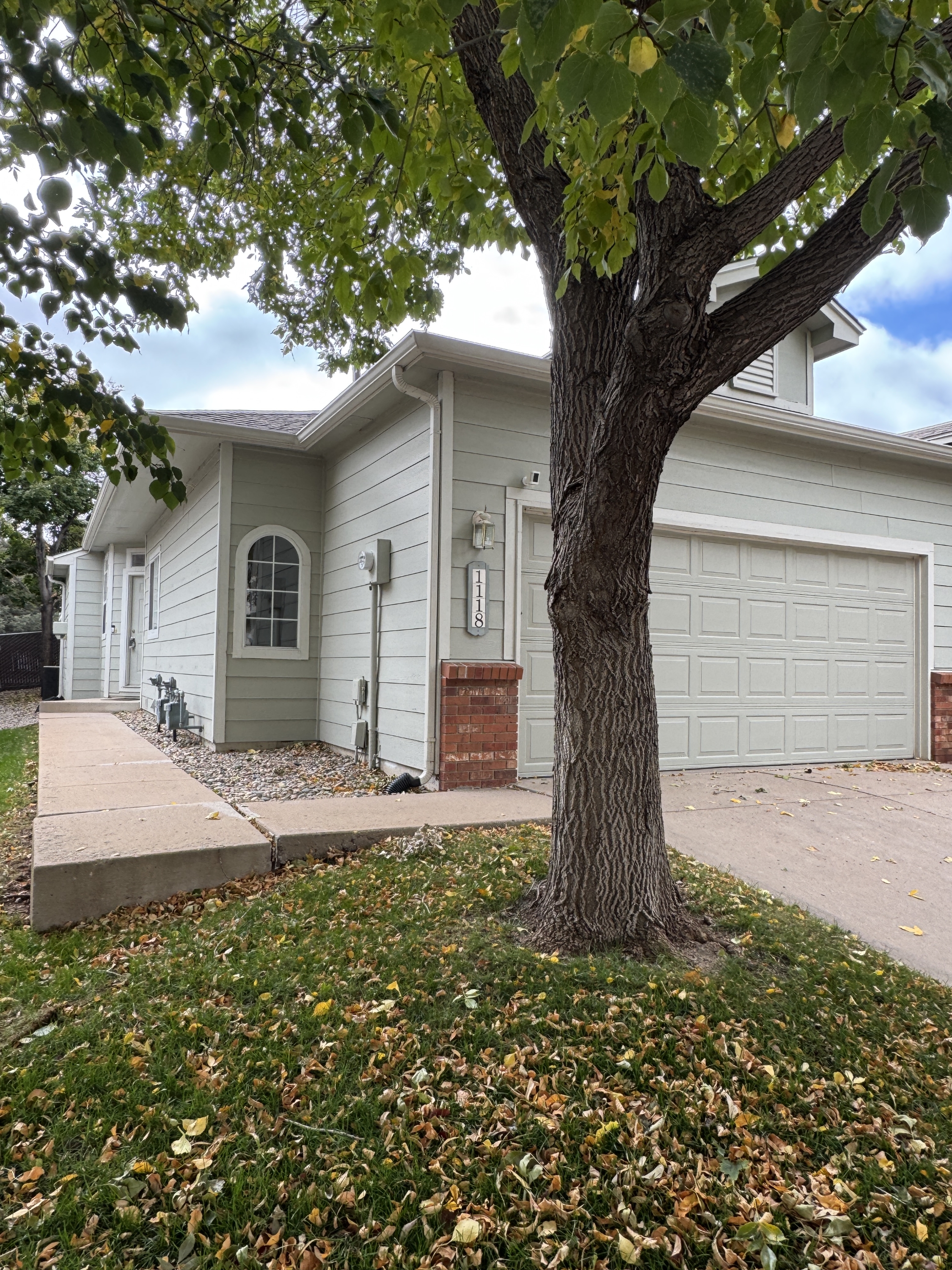 1118 Samuel Point